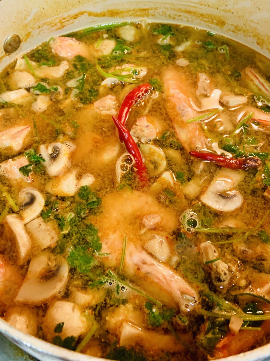 sam_yuom's tweet photo. Tonight’s dinner. Tom Yum soup, spicy shrimps salad, and salt and pepper shrimp. https://t.co/WPE6hlh3i0