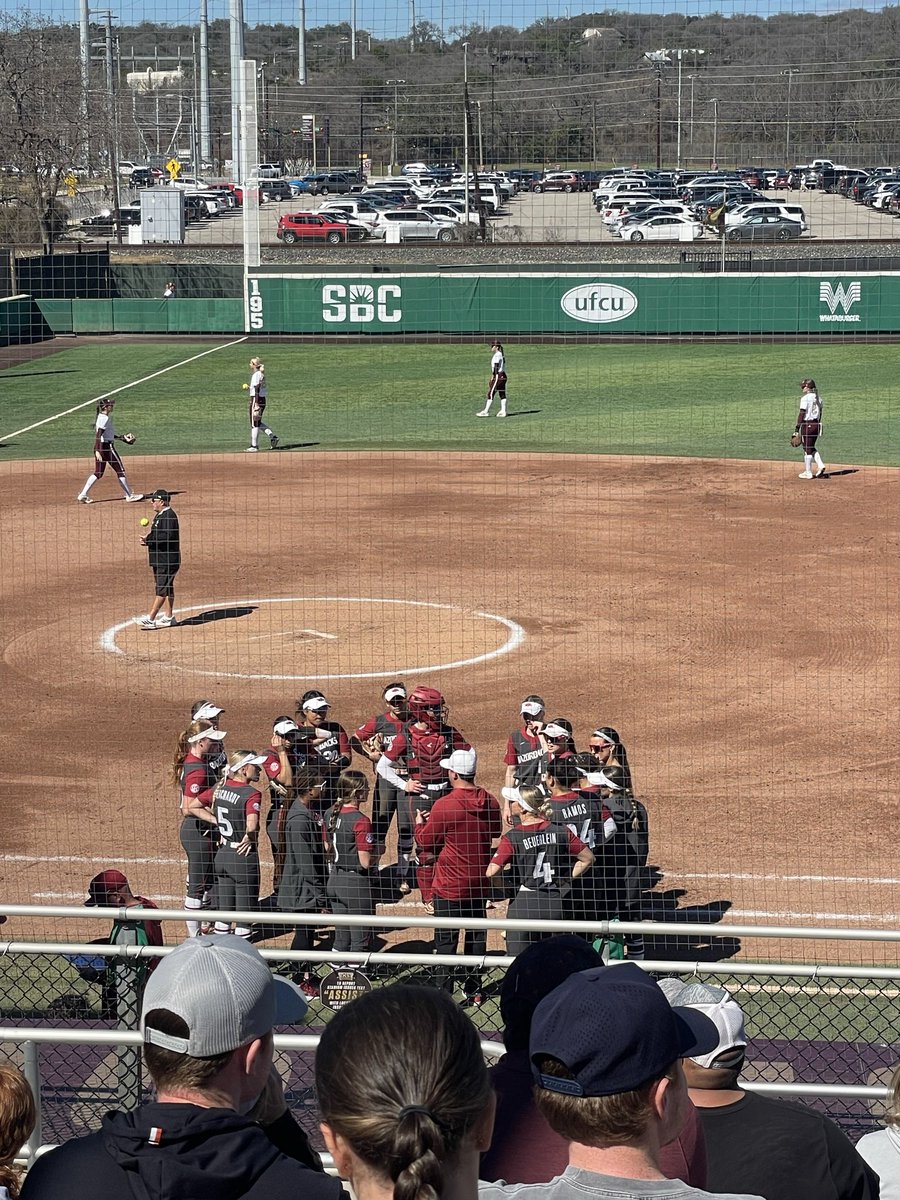 Melissa Hall tweet media