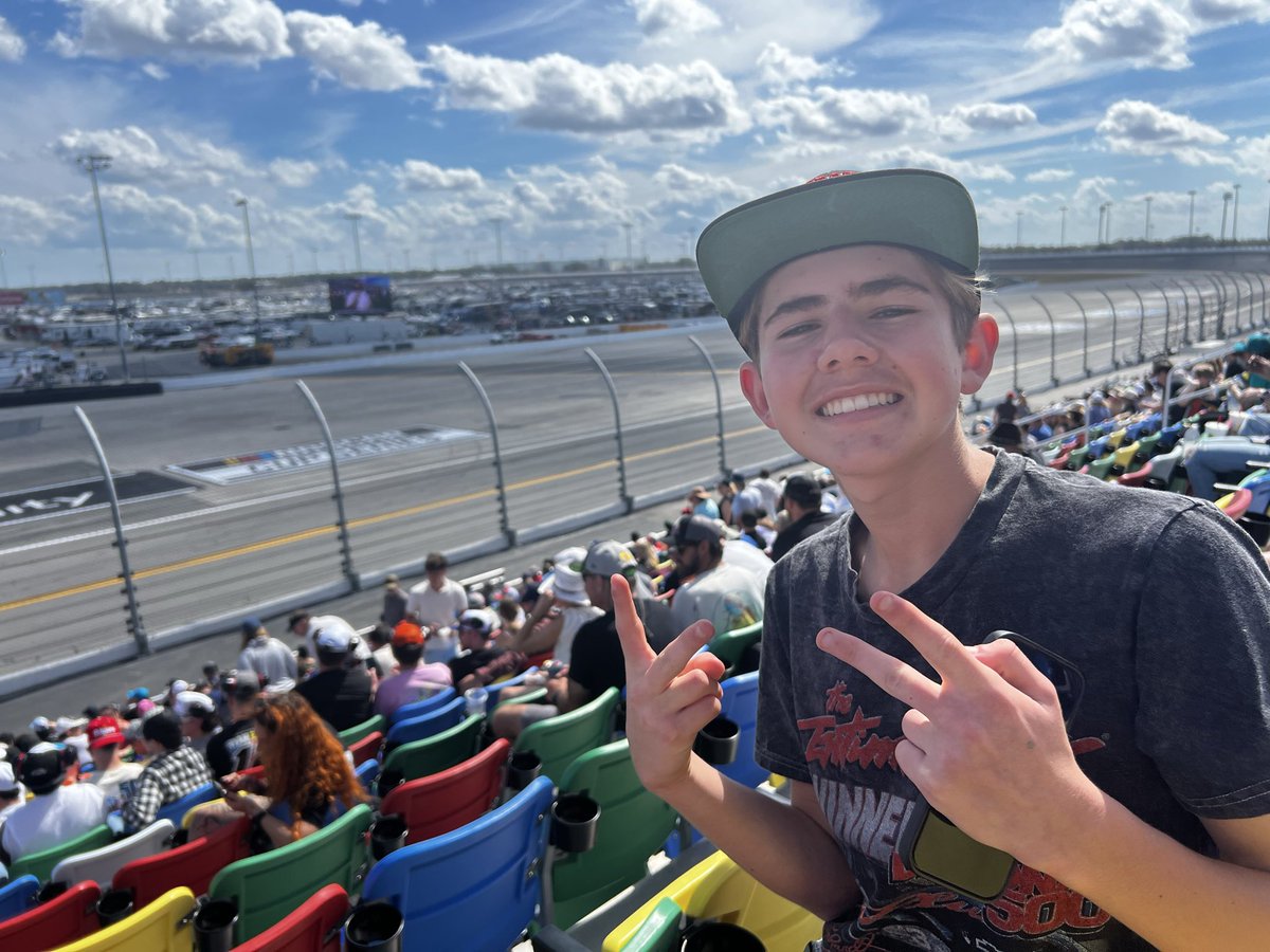 Jennifer Hoane tweet media