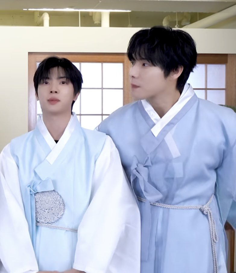 후니샘을 뿔려놓은건지 강헌을 쪼그라들게한건지 헷갈리네