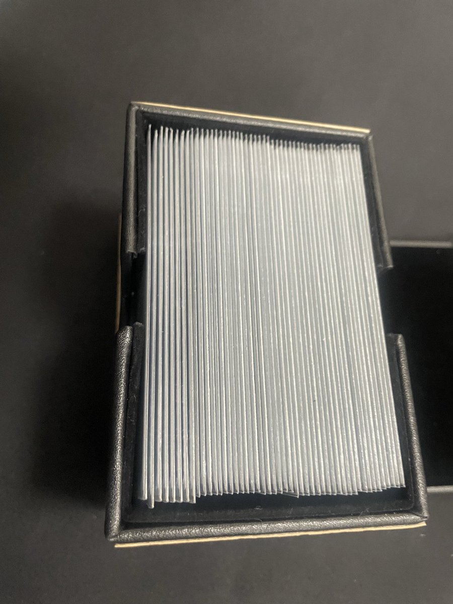 セリア商品だけで作れるデッキケースいい感じ