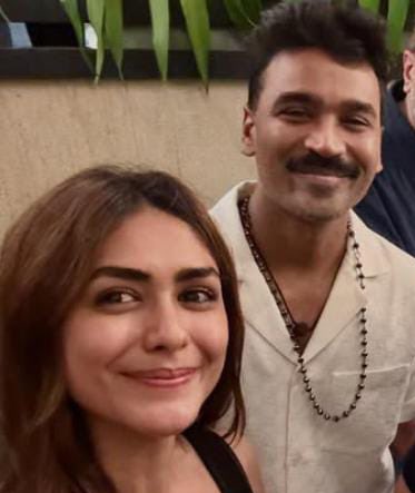 "Even if I spend Rs 10 crore, itni publicity mujhe kabhi nahi milegi. So, a big thank you to everybody who has been spreading fake rumours about wedding”

- #MrunalThakur 

#Dhanush #wedding