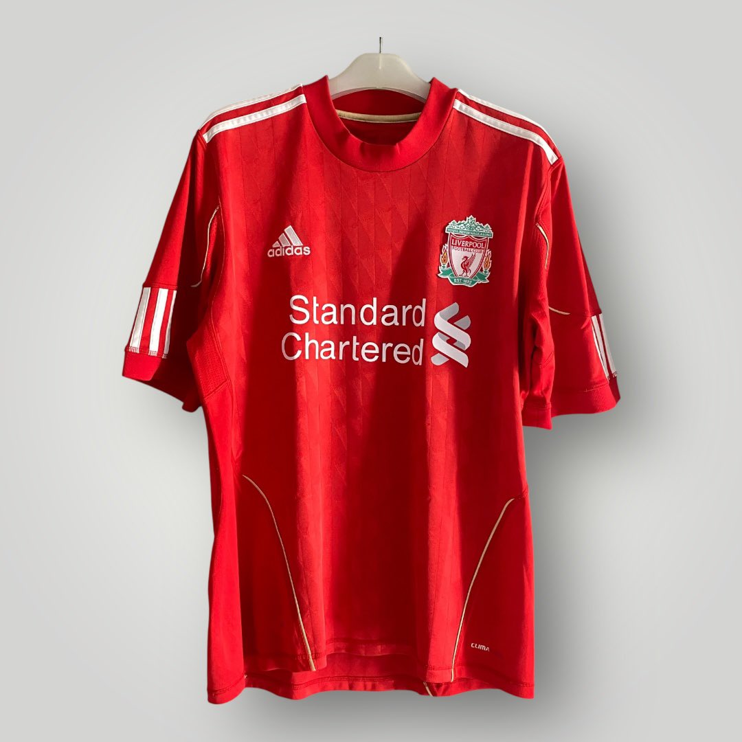 NgLelang's tweet image. #f6
LFC home 2010
Size M 52x74cm
very good
nns sponsor rmk
lem agak lepas

#bestoffer #lelang #auction #nganulelang #jersey4sale #original #official #shirt #kaosbola #bajubola #sportswear #lfc #liverpool