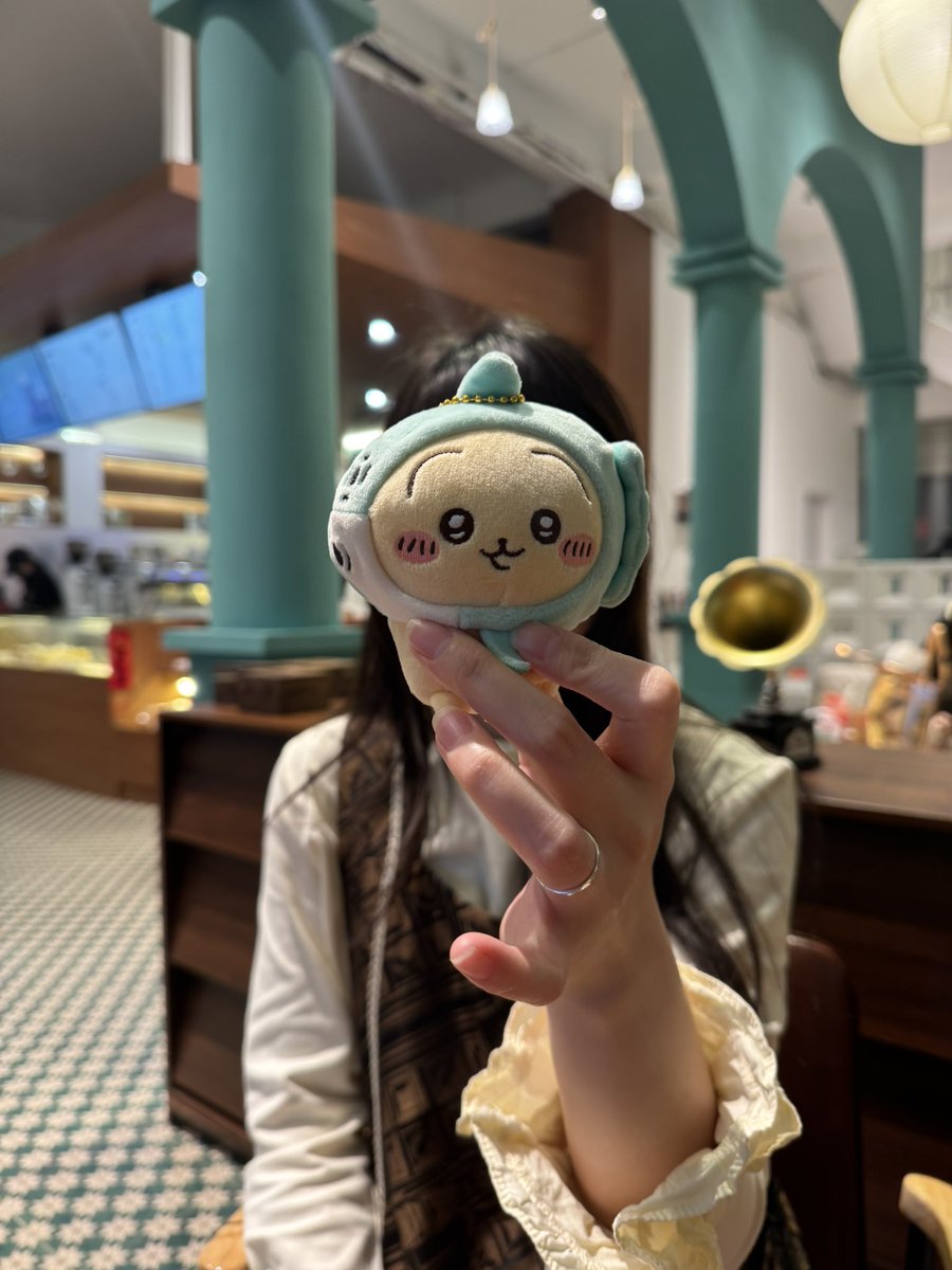 Imasm0lcat's tweet photo. 喝，边走边喝 https://t.co/v3Gdnb65BQ