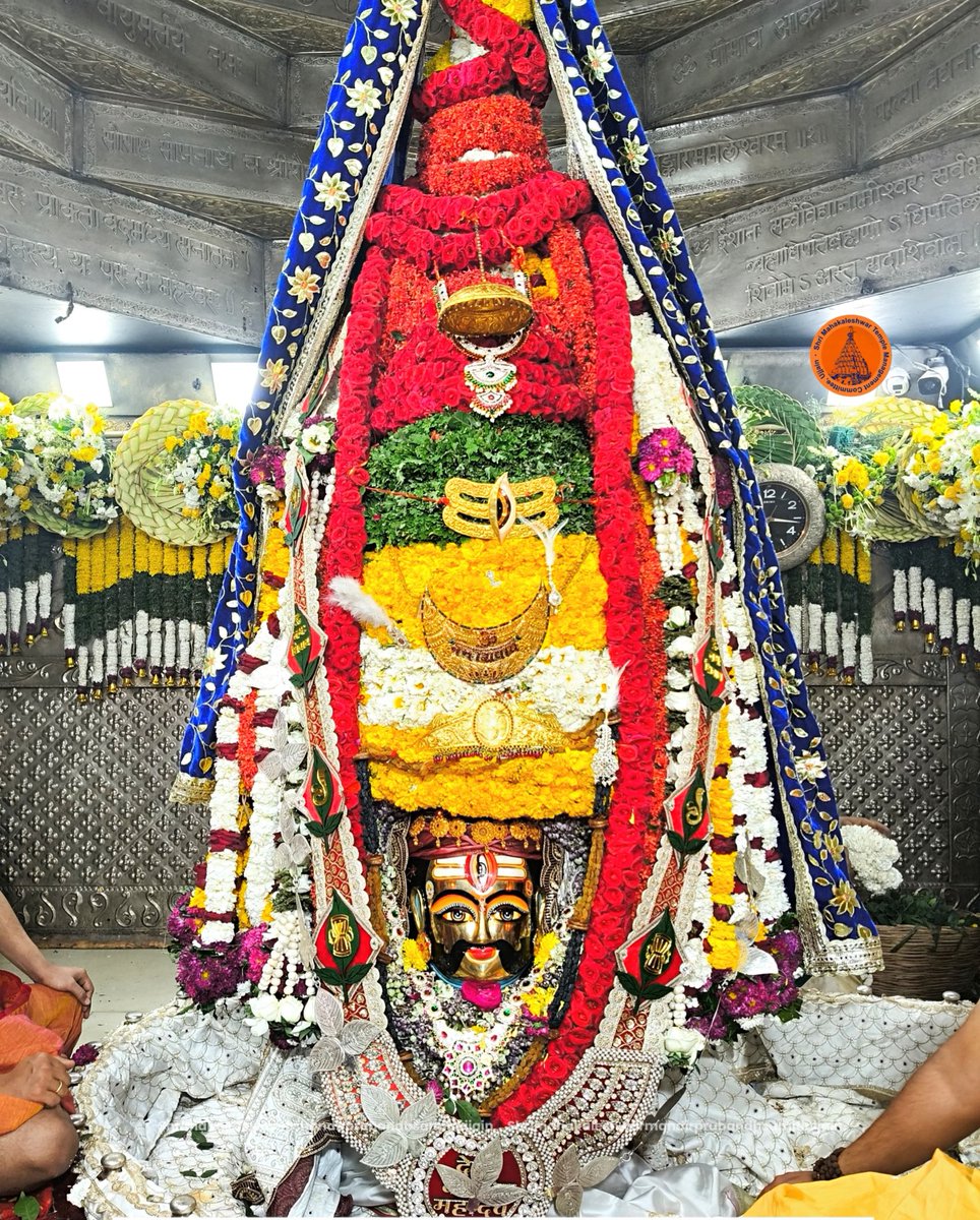 राख ओढ़े शिव योगी, जग से हैं बेपरवाह।
फिर भी भक्तों पर सदा, रखते कृपा अथाह॥
ॐ नमः शिवाय 🚩