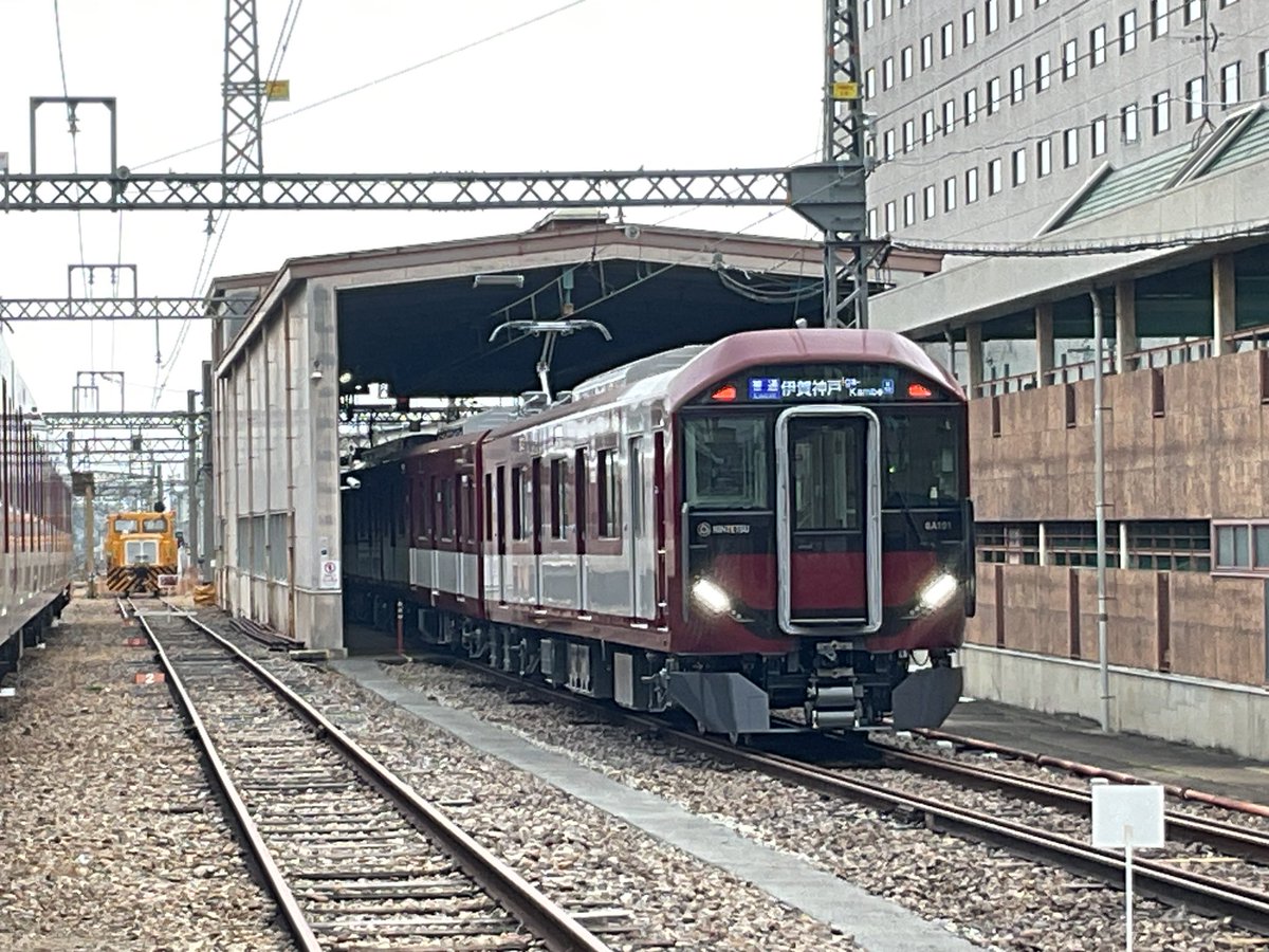 tatsu32893996's tweet photo. 南大阪線用新型6A系見に来たら
6A系は伊賀鉄道用だったみたい（大汗） https://t.co/gqGWPMsBrZ