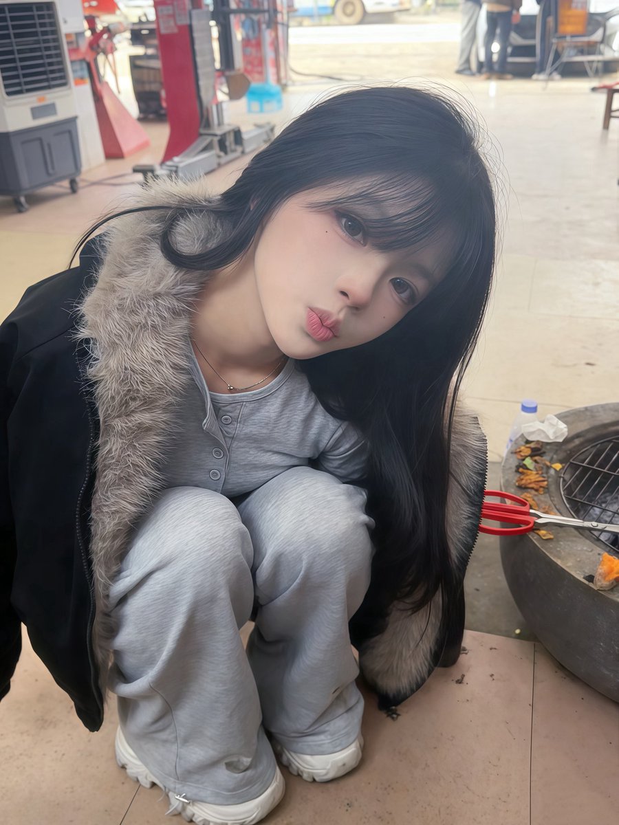 一个无名的女摄影师 tweet media