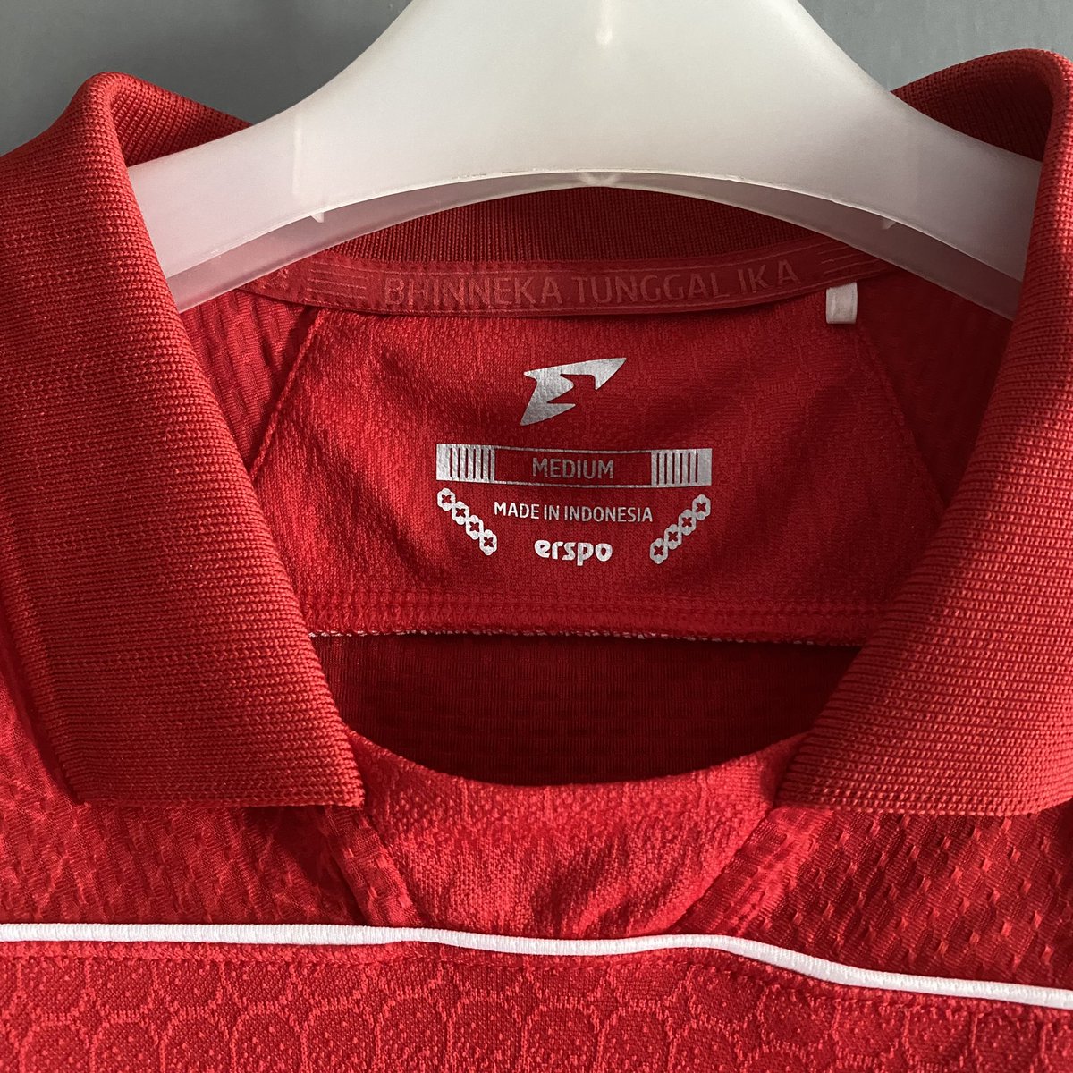 NgLelang's tweet image. #f12
Indonesia home 2025
Size M 51x74cm
Excellent

#bestoffer #lelang #auction #nganulelang #jersey4sale #original #official #jersey #shirt #kaosbola #bajubola #indonesia