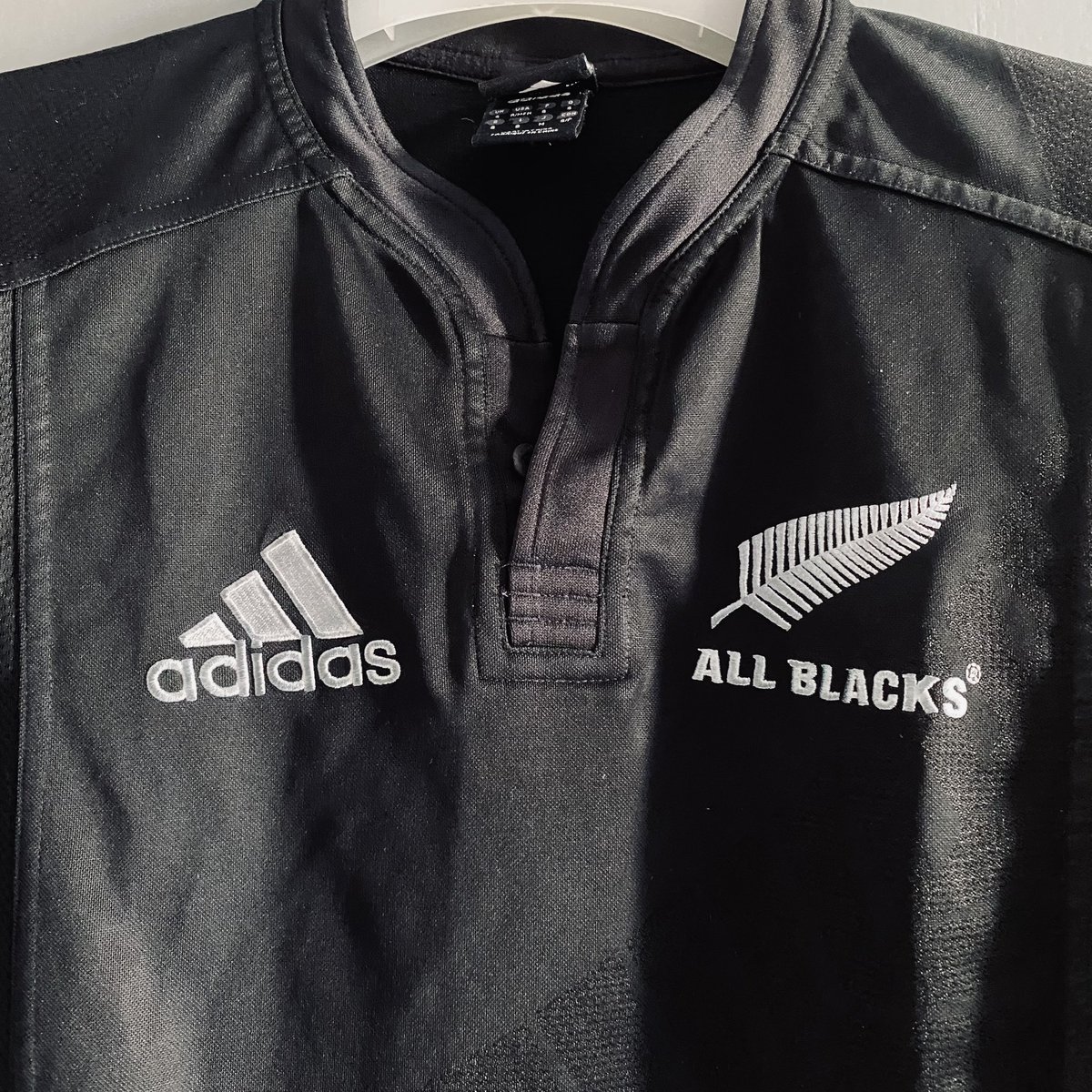 NgLelang's tweet image. #f10
New Zealand shirt
Size S 50x70cm
Mint

#bestoffer #lelang #auction #nganulelang #jersey4sale #original #official #jersey #shirt #kaosbola #bajubola #newzealand