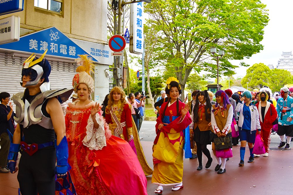 🎉👑姫CON名物！コスプレパレード開催決定！！👑🎉

＼＼おまたせしましたーーー！！／／

今年もやります🔥
🏰🍢姫CON名物🍢🏰
✨コスプレパレード✨

📅4月12日（日曜日）開催！

参加コスプレイヤーが主役🎖
衣装も想いもこだわりも――
堂々と披露できる時間です👠

あの高揚感✨、あの一体感✨、