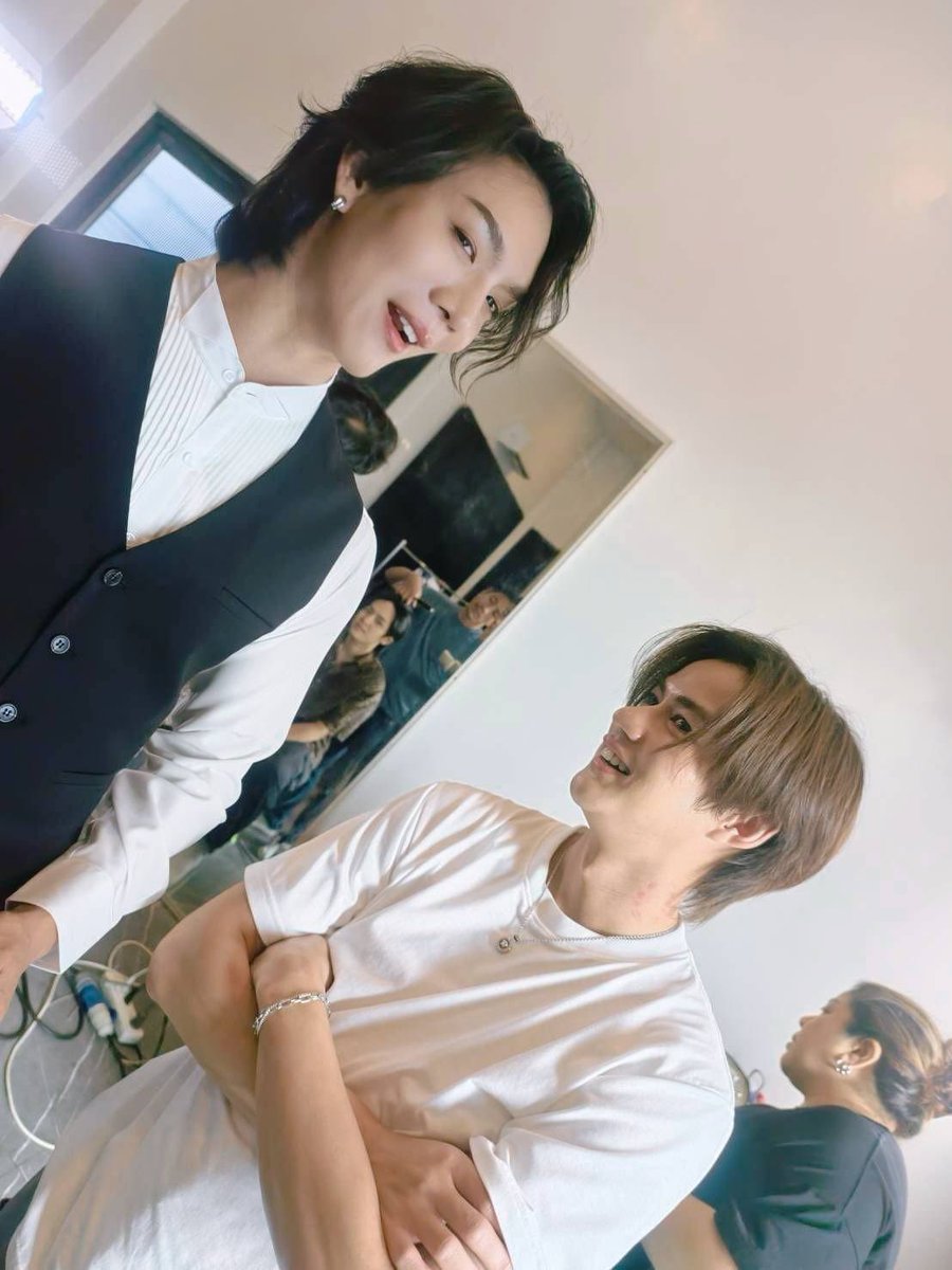 chertam2525's tweet photo. เอ๊ะ รอยอะไรที่คอออ ภาสกรรใครทำหนูลูกก

SHOOTING KNOT Q1

#ShootingKNOT
#KNOTtheseries
#Boatyongyut
#Oatpasakorn 
#BoatOat https://t.co/xxYjo8tNyL