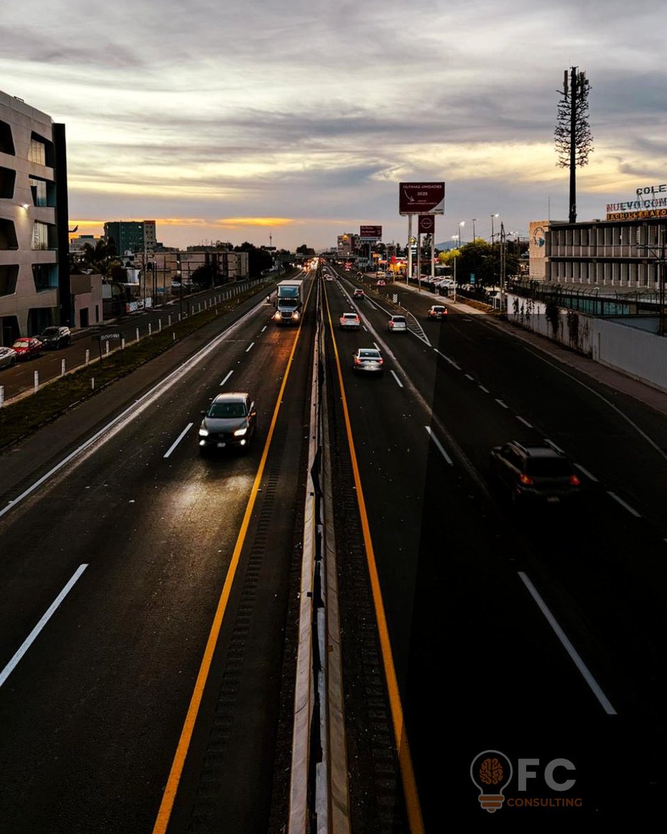Si todo “tiene que pasar por ti”, no es control: es cuello de botella.
La señal no es el cansancio; es lo rápido que el equipo se detiene cuando tú no estás.
¿Qué decisión podrías delegar hoy con una regla clara?