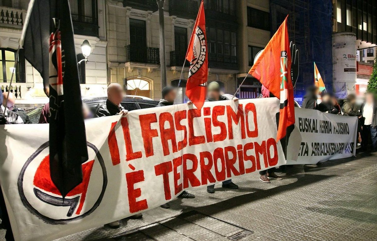 Antifa_Ultras tweet media