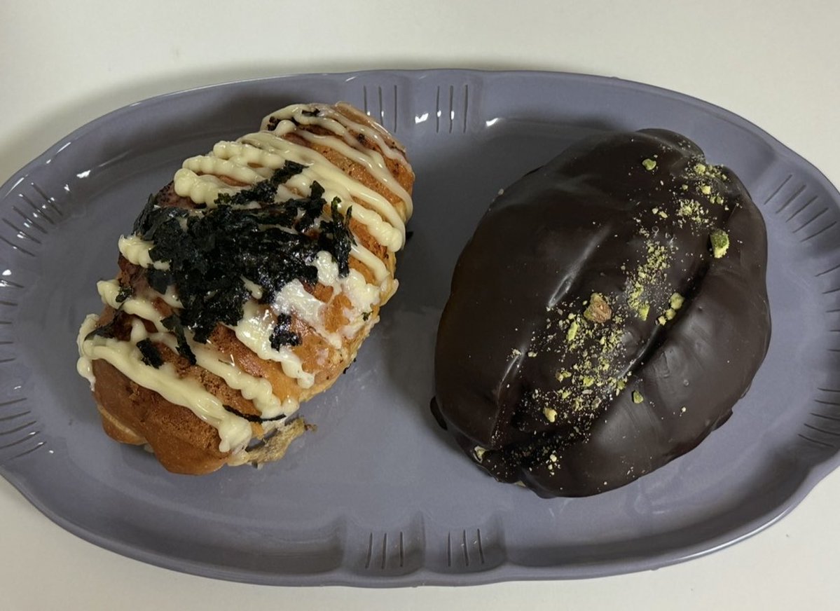 mibi010's tweet image. 명란마요소금빵이랑 두바이소금빵🥐🥐