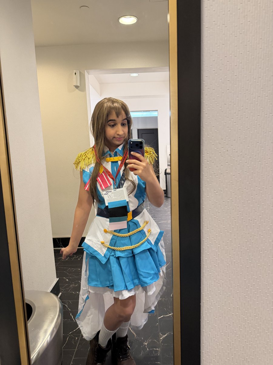 AmberRadiance's tweet photo. Day 3 of Katsucon was rin shibuya my love for a bit. We normie now lol (and I’m home now)
#katsucon2026 #katsuconcosplay #rinshibuya #idolmastercosplay #idolmastercinderellagirls https://t.co/1wwQ6yk6Tv