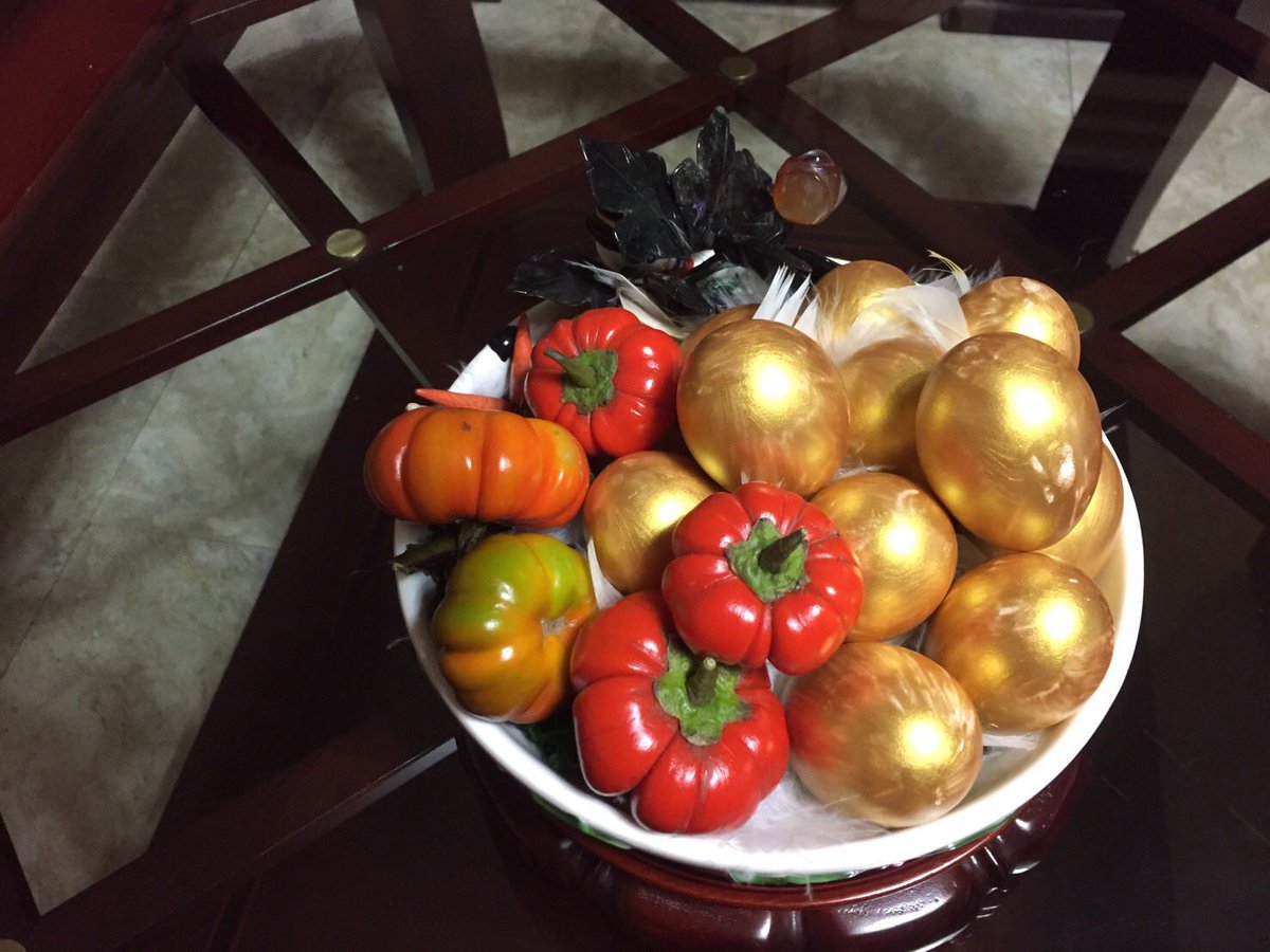 Lunar New Year’s Eve is all about Family Reunion. ❤️🏠
We surround ourselves with Red for good luck and Gold for prosperity. 🧧✨ While these colors promise a successful year ahead, the true wealth is being together.
Wishing you a vibrant Year of the Horse! 🐎🥂