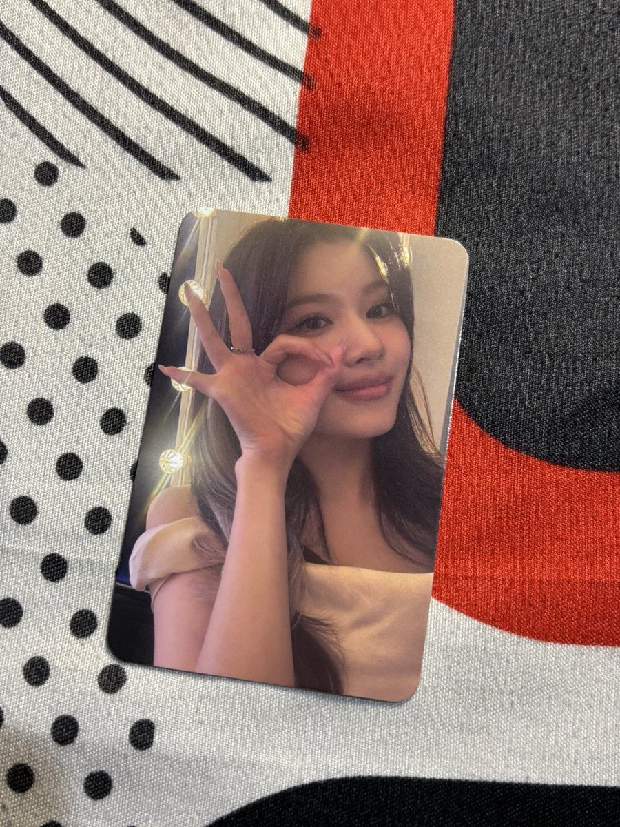 ꪆৎ - wts lfb ph twice

-  sana with you-th pob 
⇢₱250 payo!
⇢ onhand, mint condition