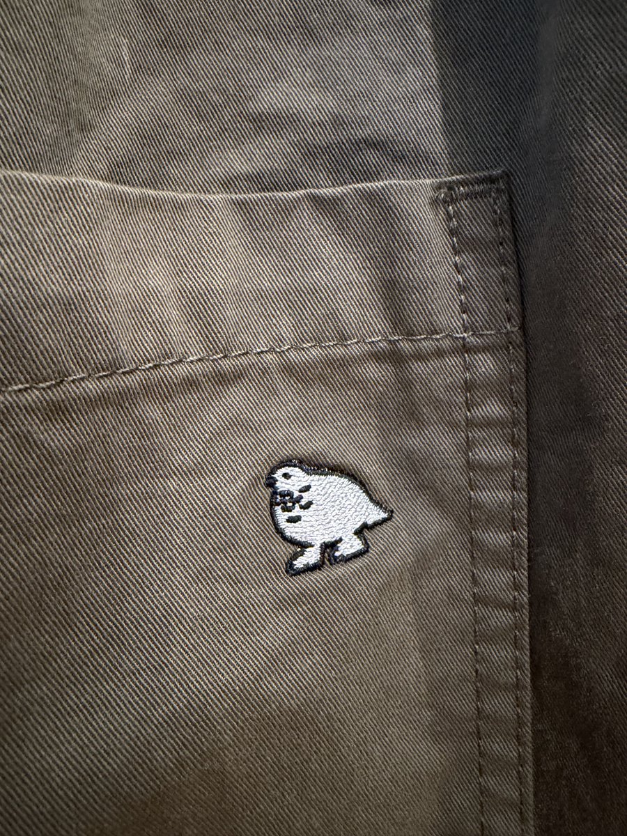 marbleSUD_tsite's tweet photo. コンビネーションイージーパンツ🩳

前身頃はカットソー、後ろ身頃にチノ素材を組み合わせた
イージーパンツでふ🙌
カジュアルすぎず、日常使いしやすいデザイン😊
後ろ右ポケットには雷鳥が👀✨

#マーブルシュッド #枚方Tサイト https://t.co/ITFOZmobJC