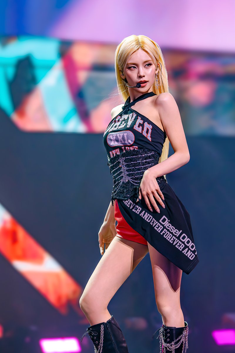 ITZY, 감각 선명히 깨운 월드투어 서울 공연 성료! 
"믿지는 언제나 있지의 힘이자 자부심, 소중함 새기고 열심히 달리겠다"
naver.me/GYDkytPk

#ITZY #MIDZY <a href="/ITZYofficial/">ITZY</a>
#ITZY_TUNNELVISION
#ITZY_TNVS
#ITZY_WORLD_TOUR