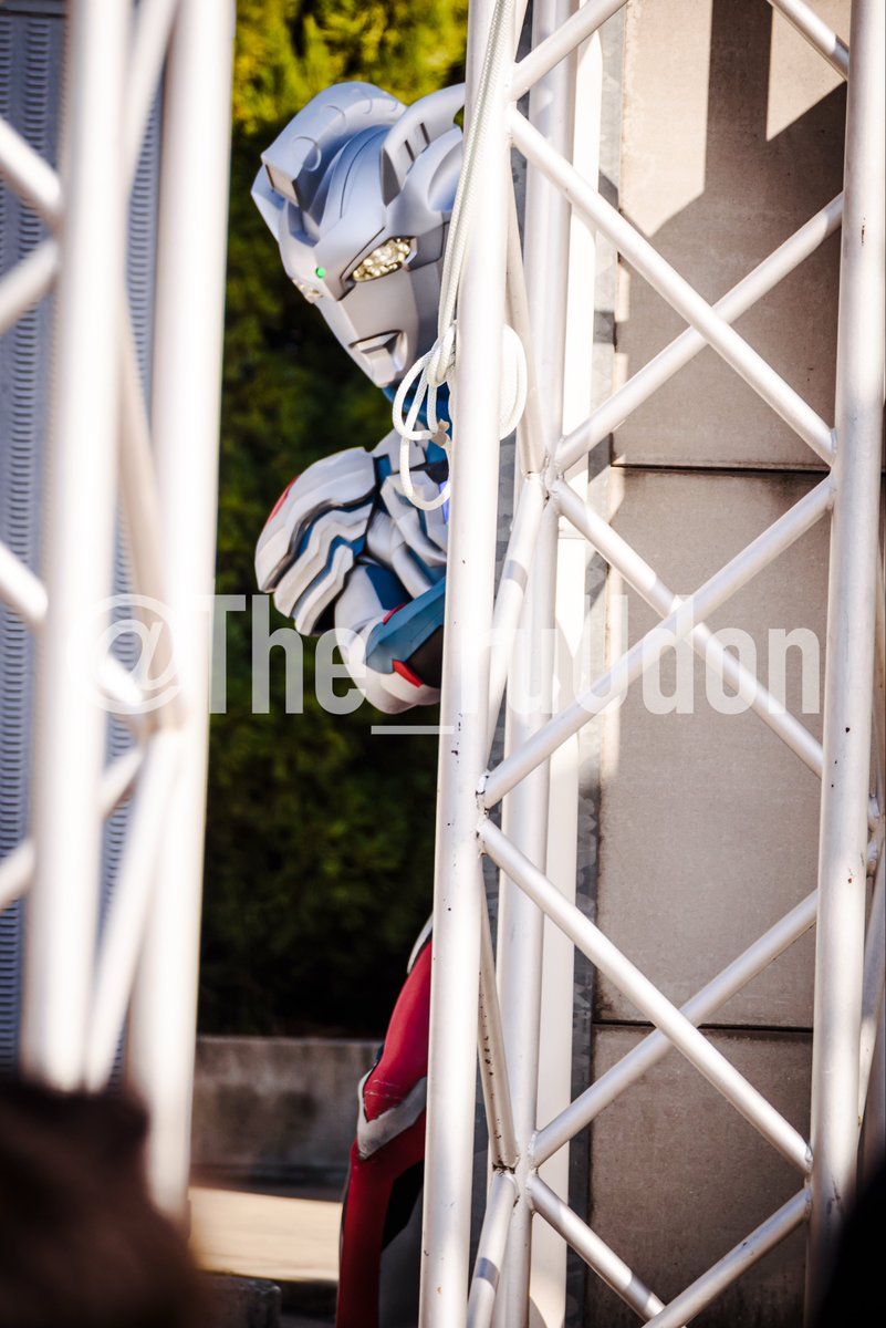 ポーズの間違い探しのはずがステージ裏に隠れてすぐバレたゼット
#ウルトラマンゼット
#ナゴヤハウジングセンター日進梅森会場