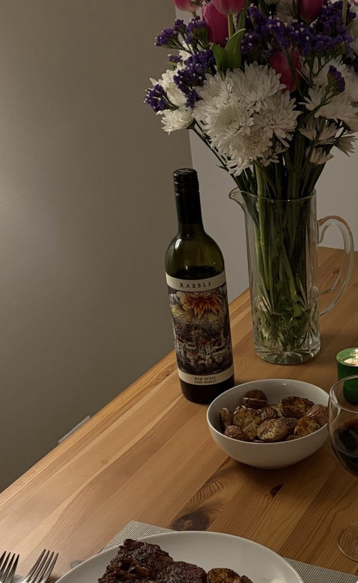 nolanwood's tweet photo. @bxnjibxy The way they’re in a throuple now secretly and the third is vegetarian and just having potato’s and wine and prefers to stand and they made him take the second pic with no photo credit. But they look happy I guess. https://t.co/Qu5CR7Ilss