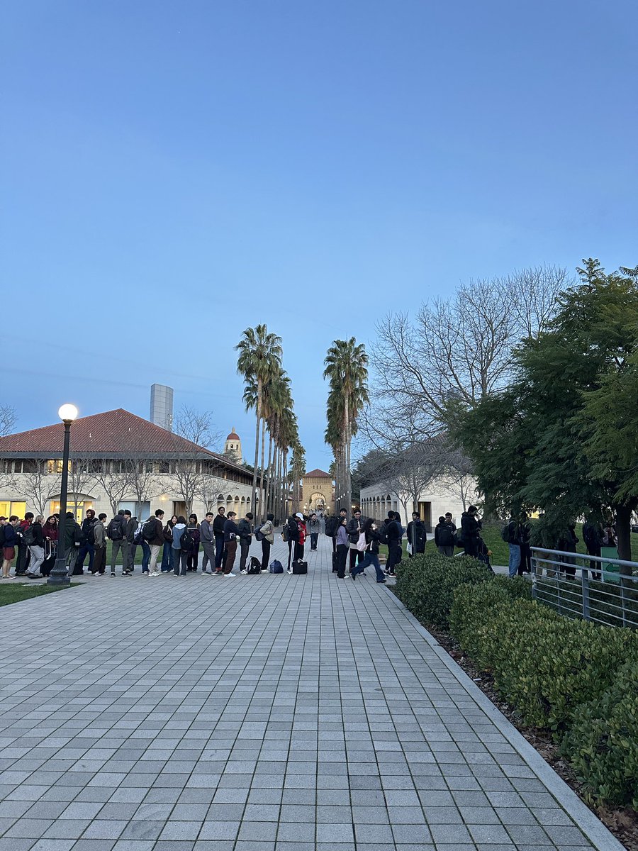ysl_serena's tweet photo. This is Stanford TreeHacks, one day before Valentine’s Day. These kids will spend the next three days building an AI agent B2B SaaS that makes them drop out of Ivy Leagues. The timing is intentional — it’s the best place to find both a cofounder and a gf/bf. https://t.co/dWfK9XGzNU