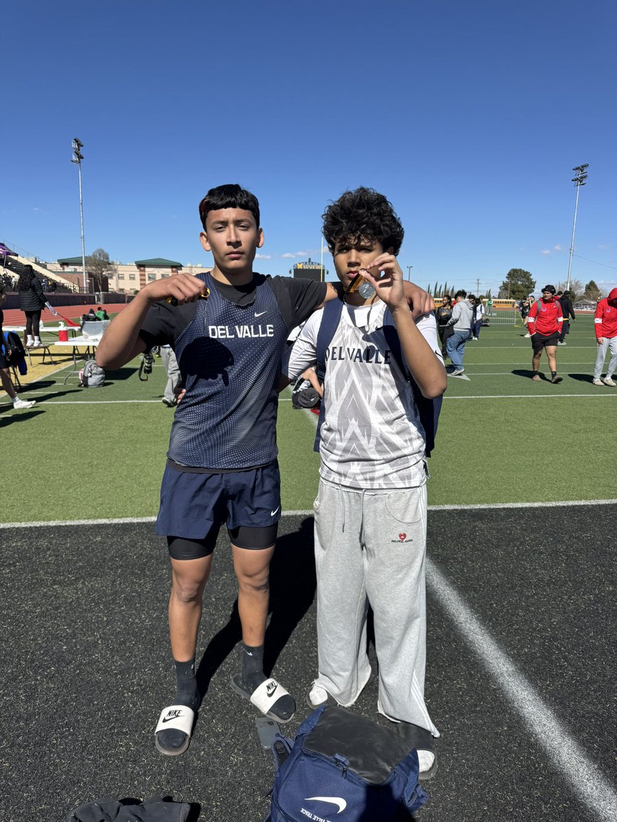 DV Track tweet media