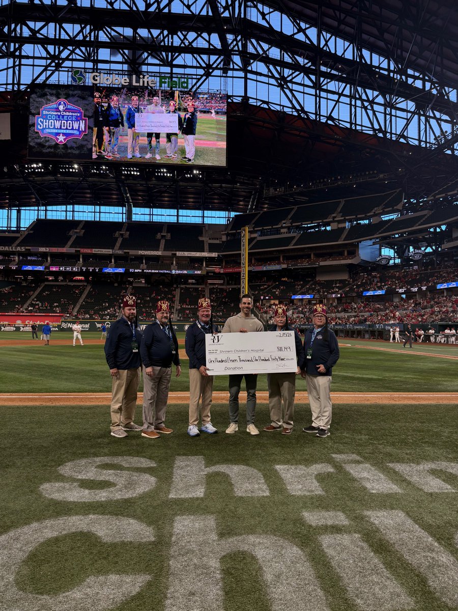 College Baseball at Globe Life Field tweet media