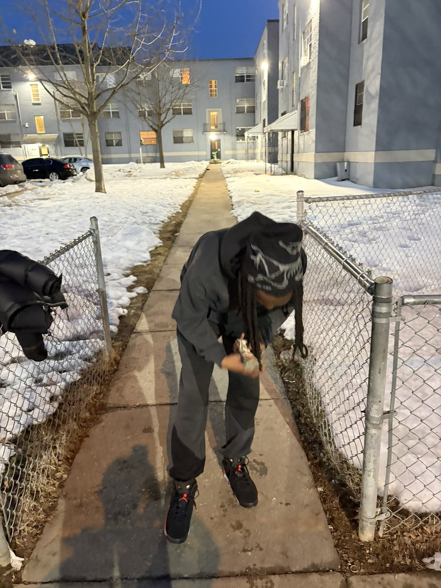 _YungSemi's tweet image. YIC✨💰#FreeDaMen #LLDaMen