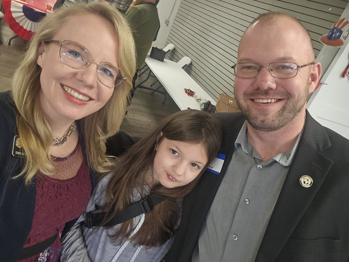 dusty4colorado's tweet photo. Had fun today at Sedgwick County Republicans' Lincoln Day Dinner (Lunch) at the Hippodrome Arts Centre. 🇺🇸🐘 Together, we will continue to fight for freedom!
#DustyForColorado #HD63 #Conservative #RuralValues #FreedomFighter #LincolnDayDinner🎩 https://t.co/Z9u0JTYwHn