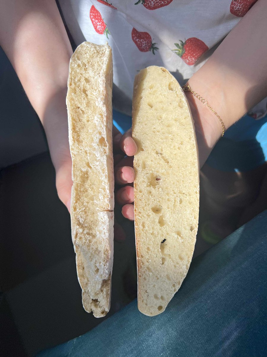 clemqtie's tweet photo. after two failed attempts.. third time is really the charm!! 💖 finally able to achieve those crumbs on my #sourdough breaddddd! created using my 1 month old starter, Tina! 😭🍞 https://t.co/7Fe2jt2S9s