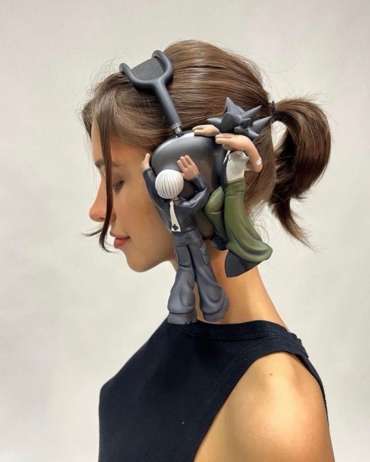 pedestrian's tweet image. The Art of Headphones 🎧

Headphones really became a cultural thing in 1979 when Sony dropped the Walkman, and suddenly music wasn’t something you shared, it was something you could “live inside.”

As someone who wears headphones every day, whether it’s over-ears or AirPods, I