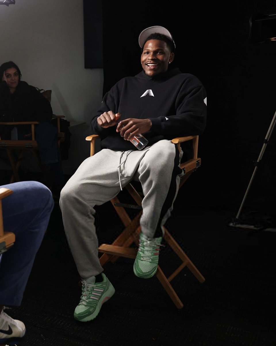 unheardofbrand tweet media