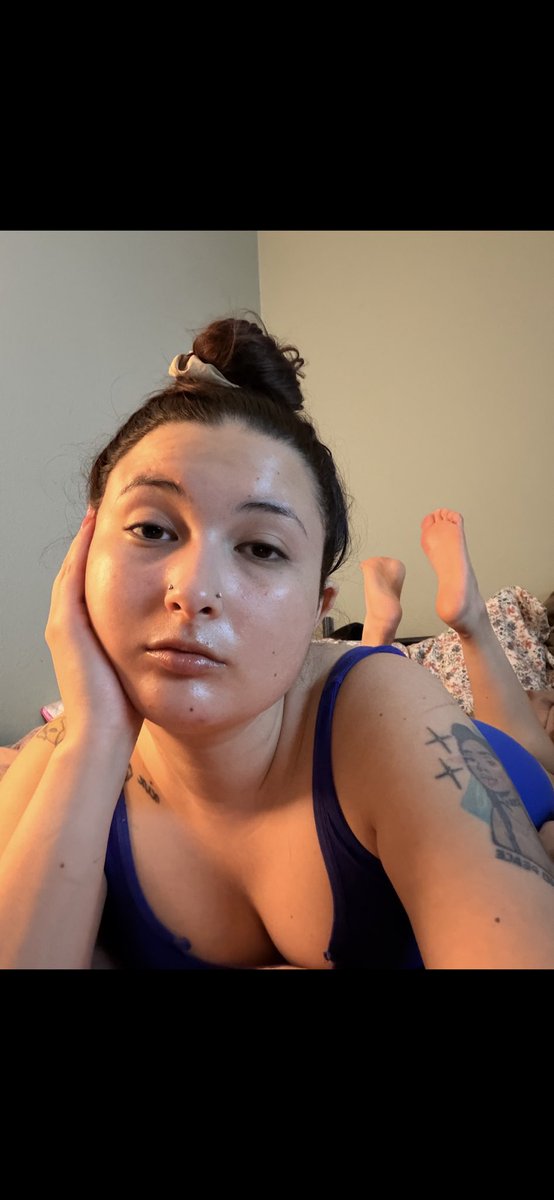 respectfullexy's tweet photo. Hi im Lexy/Sadsailer 
 
- gamer and 420 lover 
- sassy Latina mami 
- content creator 

#introductorypost https://t.co/ueBZ5VCFaA