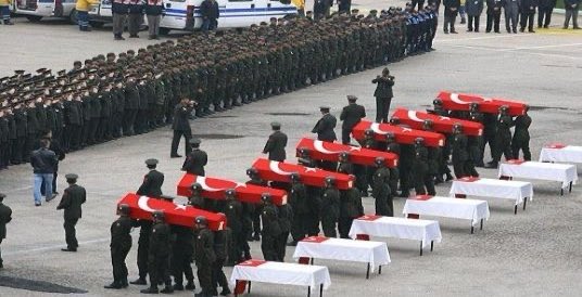 Pencereden baktığınızda güneşi esirgemiyorsa gökyüzü, birileri bedelini ödediği içindir.