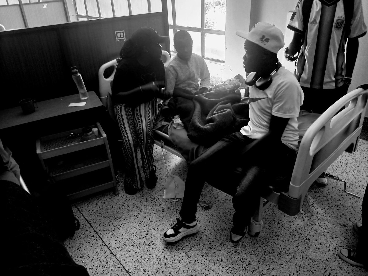 DSmartnumz's tweet photo. Spreading Love Beyond Boundaries ❤️🌹🍎

On Valentine’s Day, we chose to celebrate love in a special way—by visiting the hospital to share hope and kindness with patients. We brought flowers, fruits, and words of encouragement, reminding them that healing is possible #love https://t.co/5UV5hrmsXR