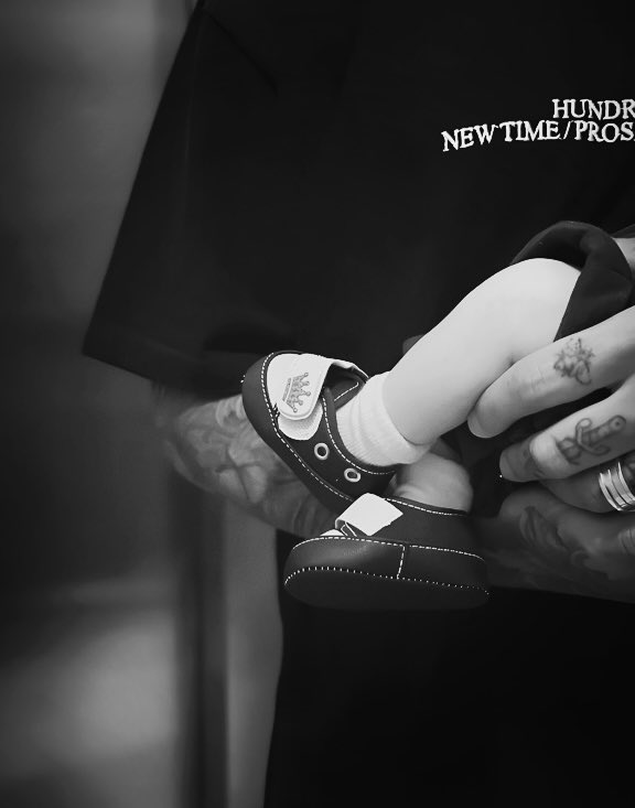 Arcángel. tweet media