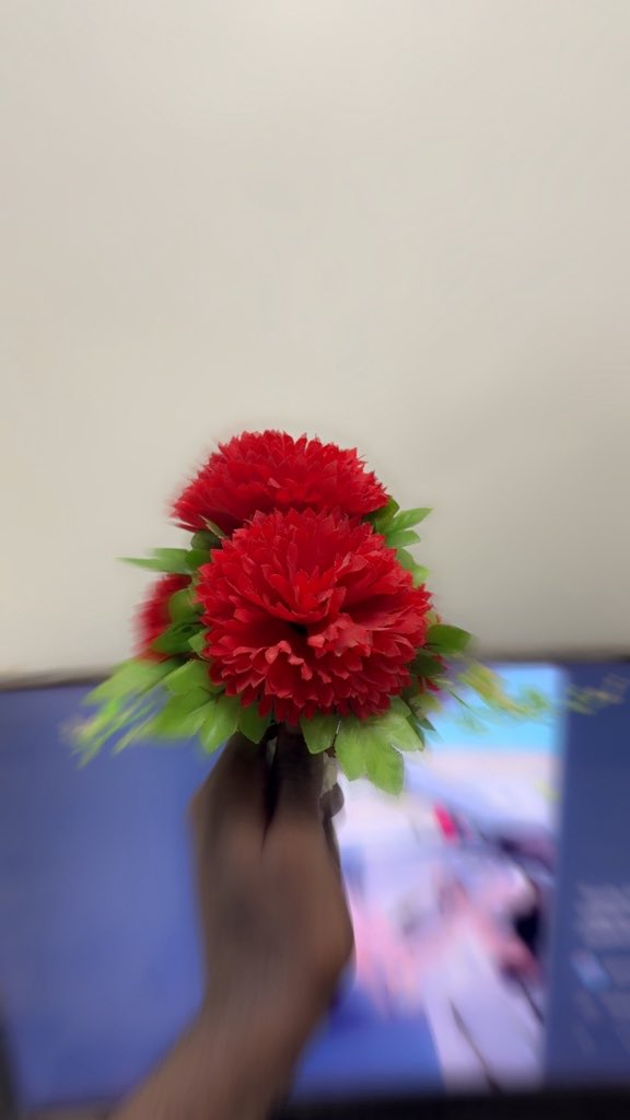 Happy Belated Valentine to XAUUSD and BTCUSD.
I intentionally didn’t wish you early because you’ve been breaking my heart lately but you still deserve a rose flower wish . 🌹📈📊