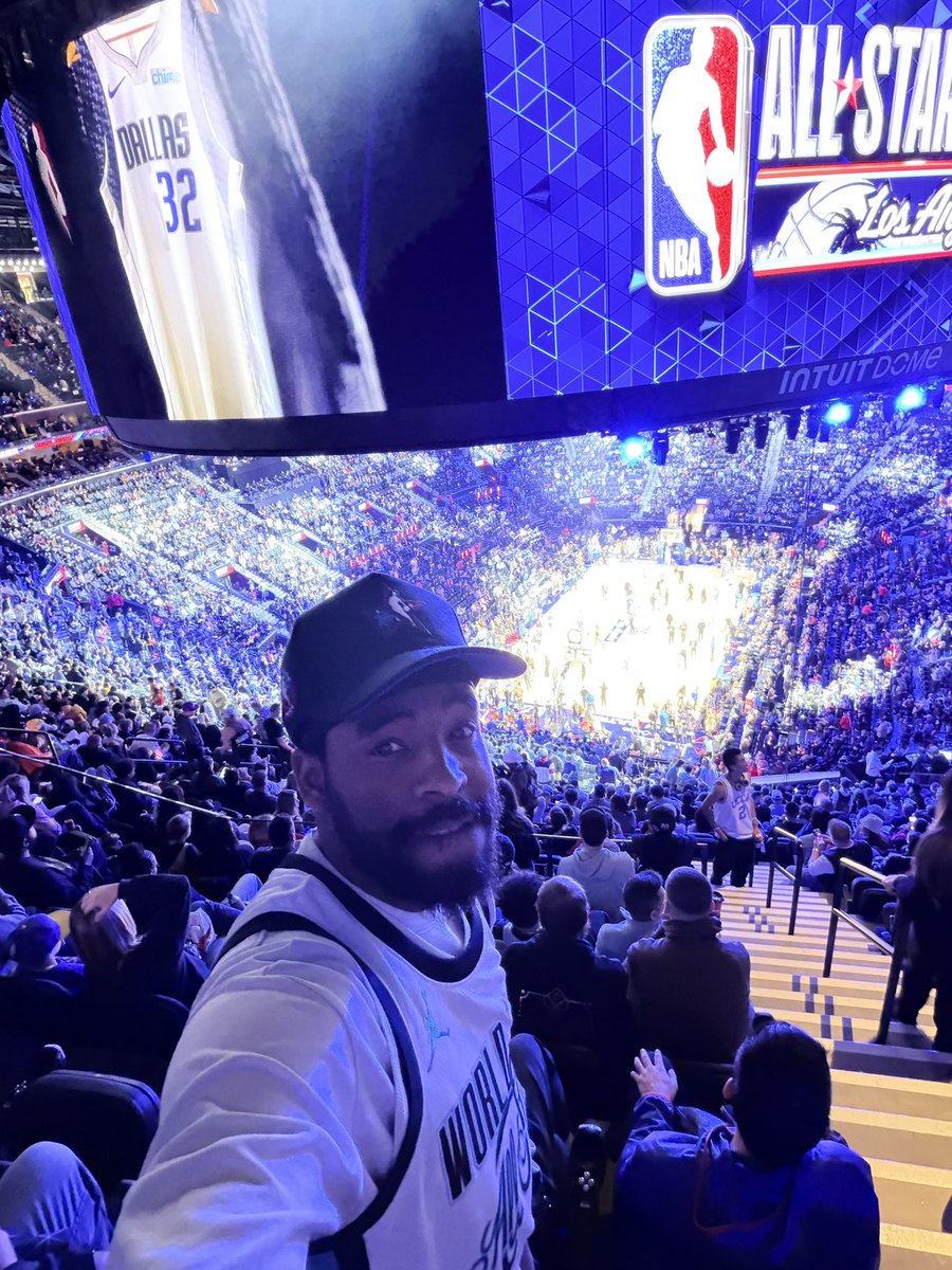 Raptors Guy tweet media