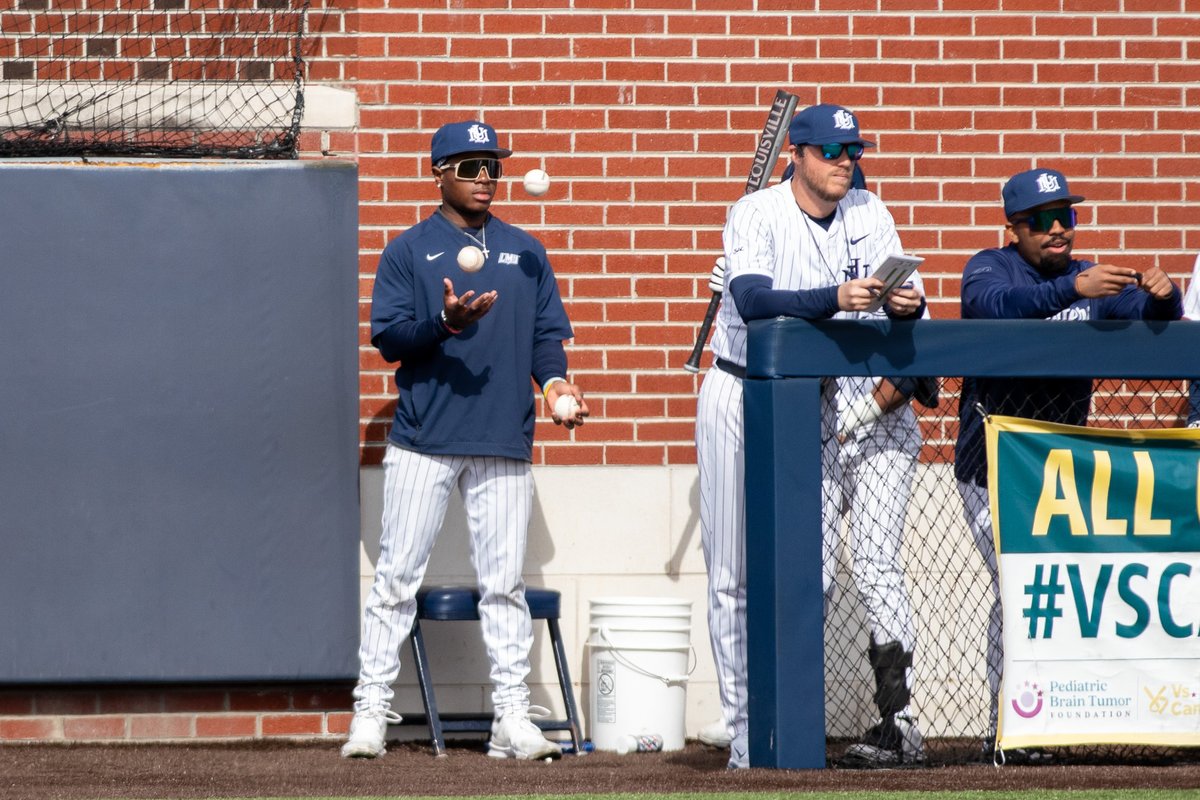 Top Row Pics tweet media