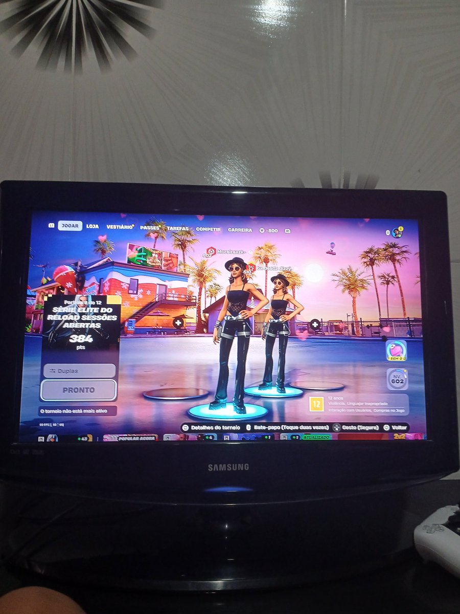 more1raxw's tweet photo. Meu Deus,passei jogando na TV de 59 hz de 2008 jogando no 4g  a 140 de Ping no meio da festa de Carnaval,@deadzzfn esse cara é bom https://t.co/8xuOeUuo6t