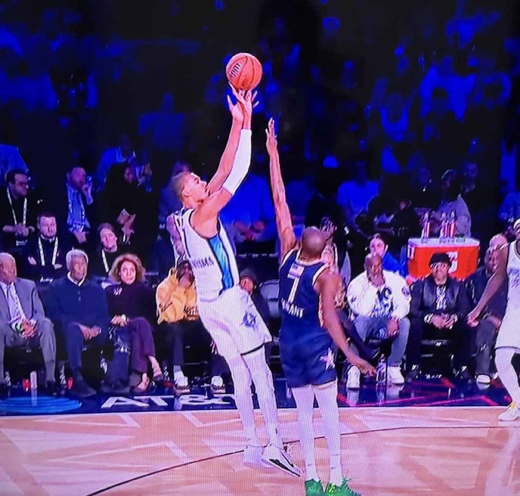 Legion Hoops tweet media