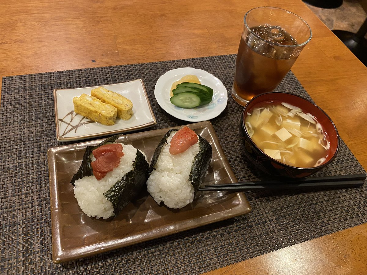 tom_cabin's tweet photo. 2/22(日)ちっけんpresentsカバー祭day2（おかわり）
豚汁ないしモツ煮とおにぎりをセットで20食ほど提供します。写真はイメージです😱よろしくお願いします🙇‍♂️ https://t.co/q5KVnbu8mF