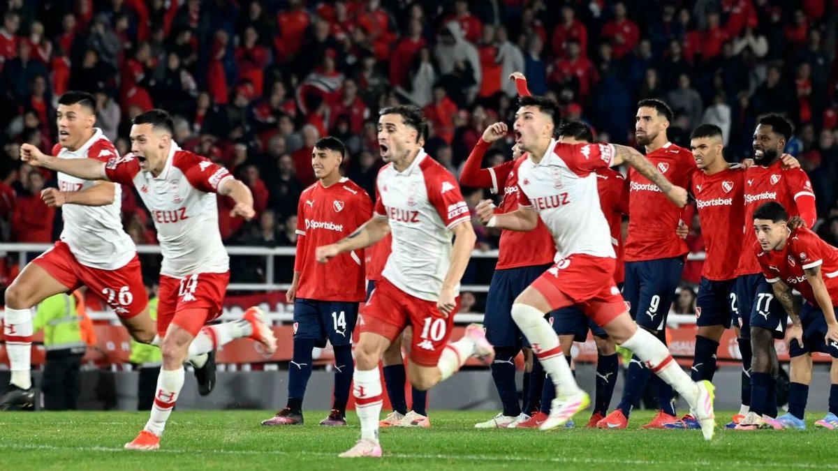 akdmia22🎩 tweet media