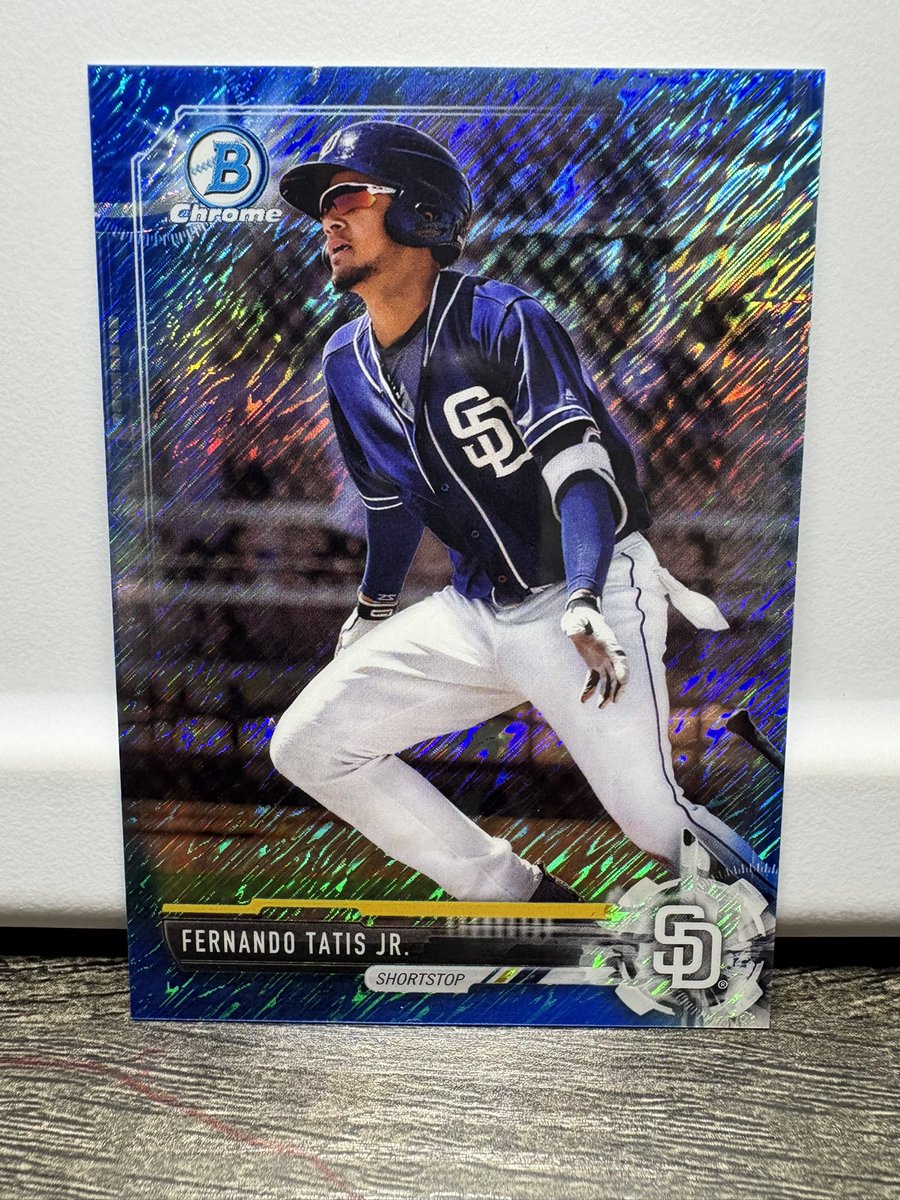 Picked these two up from the #WestCoastCardShow I love the Jackson Merrill auto!!!