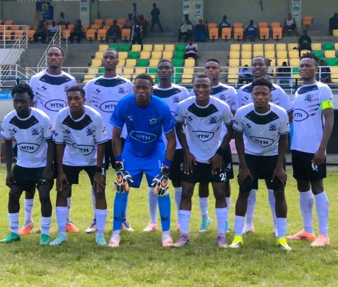 ⚫️⚪️ Victoria United FC de Limbe a obtenu 7 penaltys sur les trois matchs de championnat disputés à domicile cette saison : 

▪️Journée 1 : 3 penalties obtenus et transformés face à PWD de Bamenda. ✅

▪️Journée 5 : 4 penalties obtenus dont 3 transformés face à Aigle Royal de la