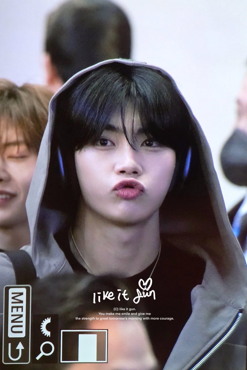 260216

렛스기릿😚

#박건욱 #PARKGUNWOOK #gunwook #ZB1 #ZEROBASEONE #제로베이스원 #パクゴヌク