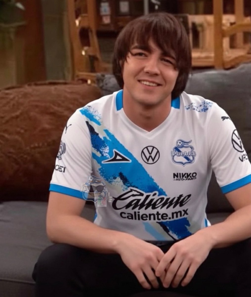 Yo imaginando que el Puebla derrota al América la próxima jornada y empieza una racha positiva que lo hace sumar puntos, clasificar a liguilla y aprovecha que la selección desarma a candidatos al título como Chivas, América, Toluca, etc, para que el Puebla sea campeón de liga 💭