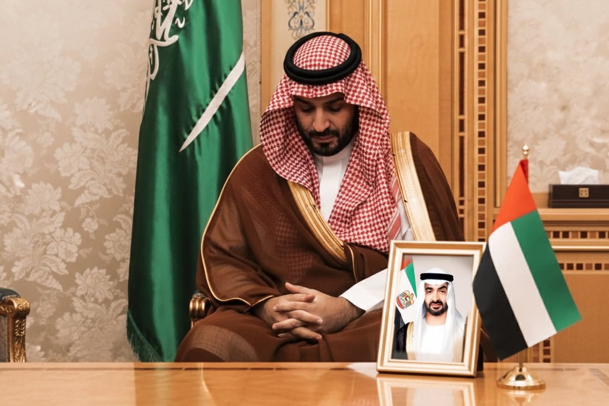 alssade12's tweet photo. قطر لم تسلم منهم
الكويت لم تسلم منهم
عمان لم تسلم منهم
البحرين لم تسلم منهم
الإمارات لم تسلم منهم
اصبحت السعودية دولة منبوذة من دول مجلس التعاون و من العالم العربي والإسلامي 
وان كانت هناك دولة تحبها فهو من اجل مصالحهم فقط وليس حباً في سياستها. https://t.co/7ZCus1CjnL