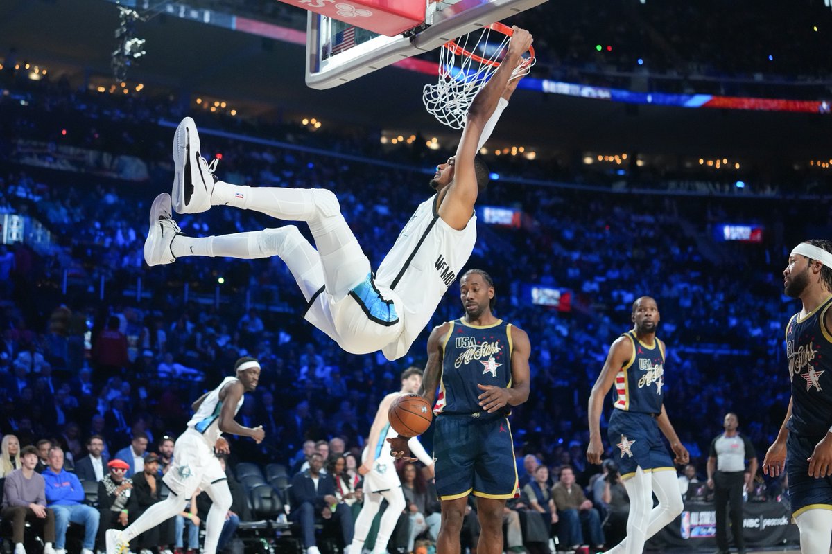 Game 1: USA Stars 37, World 35

Game 2: USA Stripes 42, USA Stars 40

Game 3: USA Stripes 48, World 45

Folks, this is as good as the NBA All-Star Game is going to get. If you don't like this, take the day off and watch something else. This is the high watermark for this game.